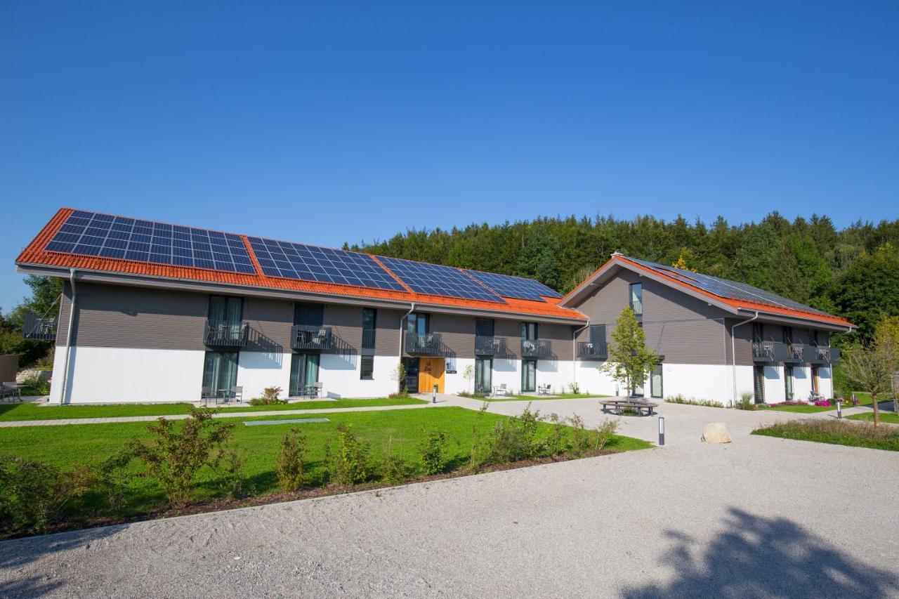 Leo Apartments Miesbach Exterior photo